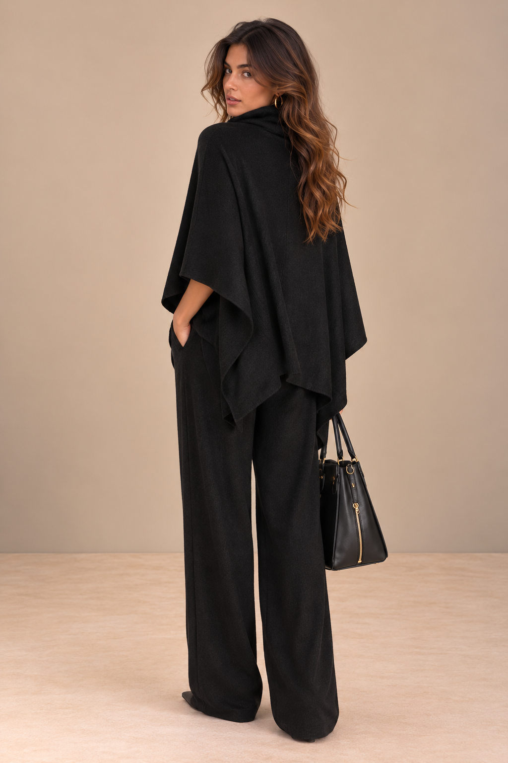 Elisa | Conjunto Elegante con Top Estilo Capa y Pantalón de Pierna Ancha