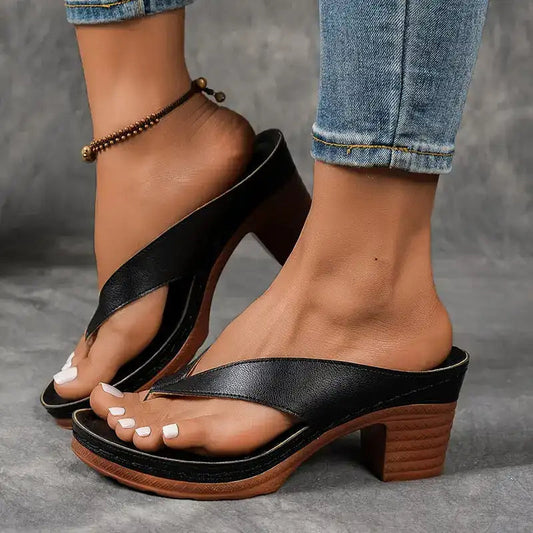 ALLEGRA | Chanclas de tacón alto para una silueta esbelta y una elegancia veraniega