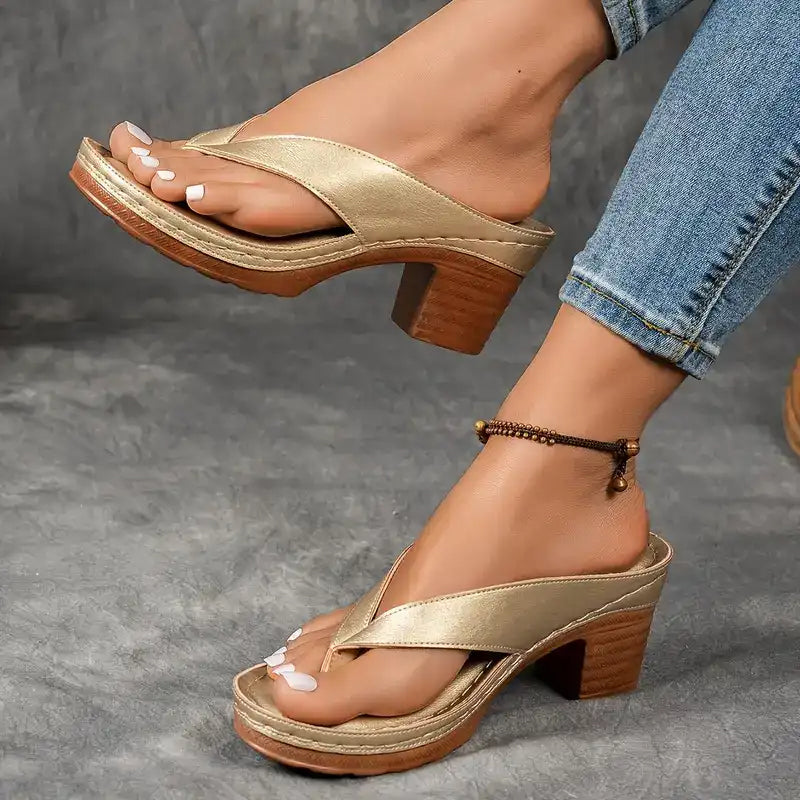 ALLEGRA | Chanclas de tacón alto para una silueta esbelta y una elegancia veraniega
